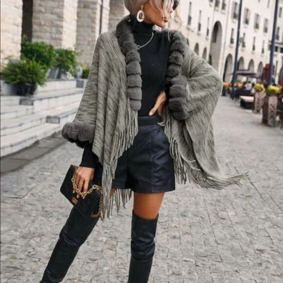 New Elegant Fringe Trim Batwing Sleeve Cardigan - Picture 4 of 5